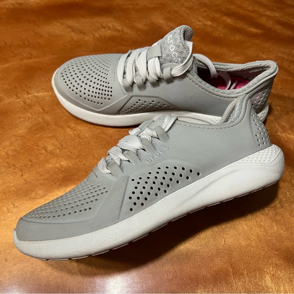 Crocs Lite Ride Gray White Sneakers size 5